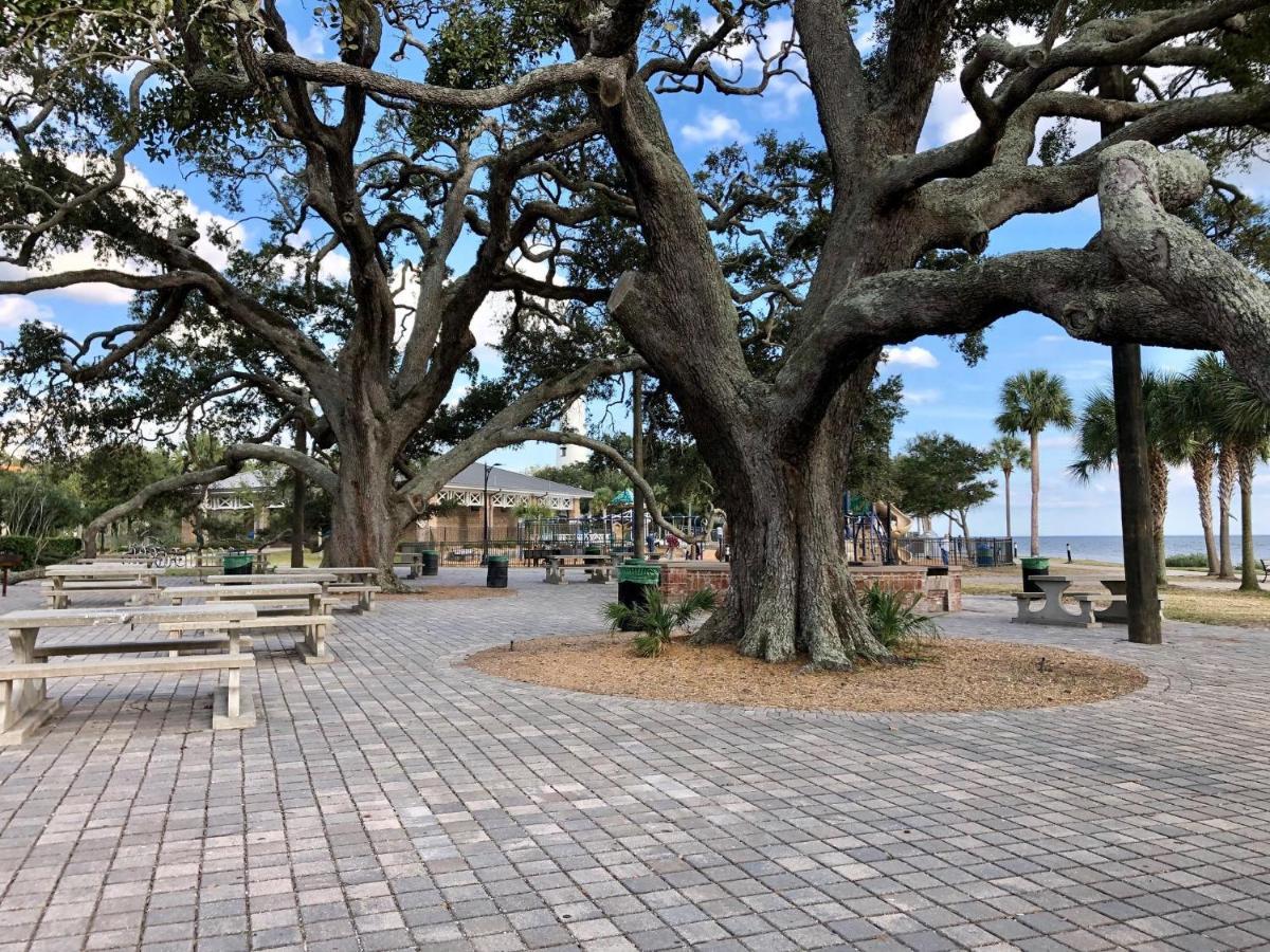 Вілла Salty Breeze At Demere Landing Unit 168 - Salt Air Dr St. Simons Island Екстер'єр фото